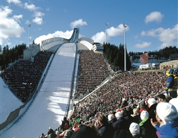 Holmenkollen by Terje Bakke